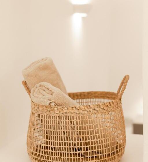 Suite com Terraço, Cydonia Caves