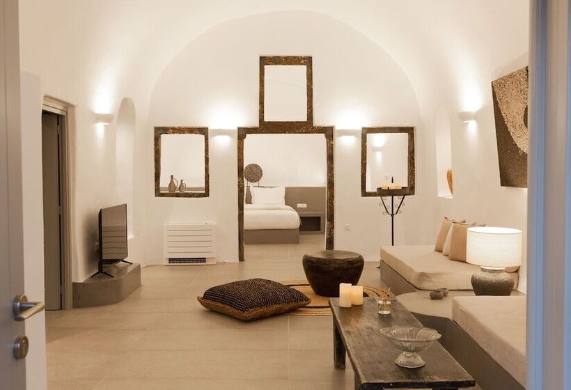 Suite, Cydonia Caves