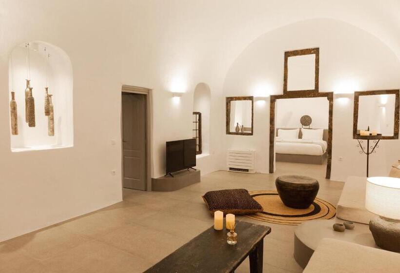 Suite, Cydonia Caves