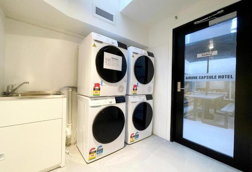 共用房间的床, Airone Capsule