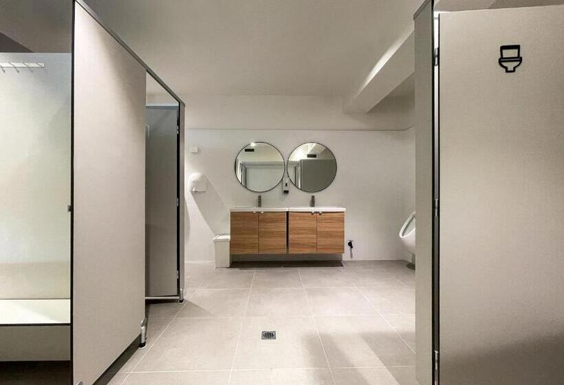 共用房间的床, Airone Capsule