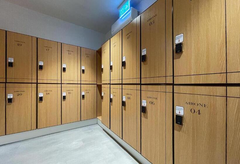 共用房间的床, Airone Capsule