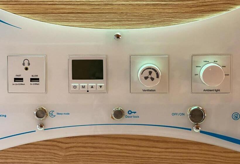 共用房间的床, Airone Capsule