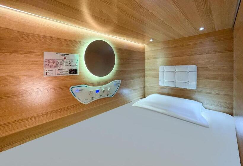 共用房间的床, Airone Capsule