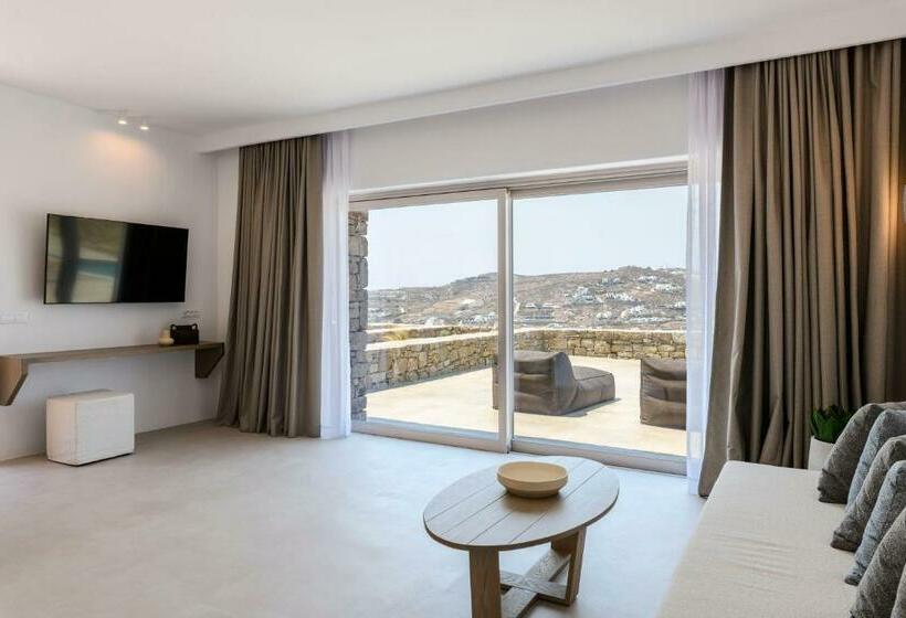سوییت با استخر, Muro Suites