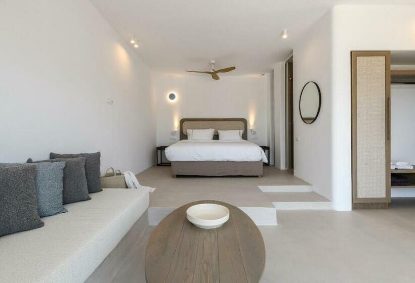 سوییت با استخر, Muro Suites