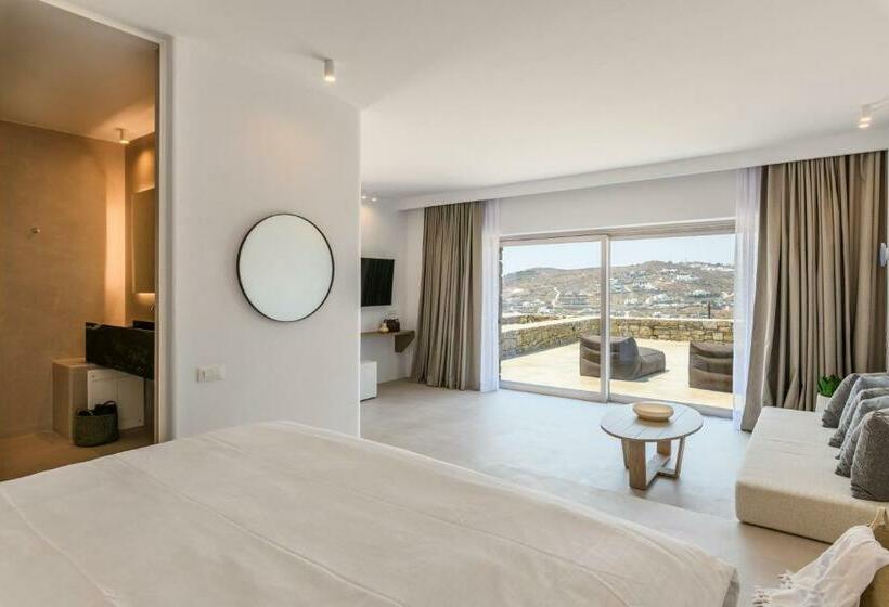 سوییت با استخر, Muro Suites