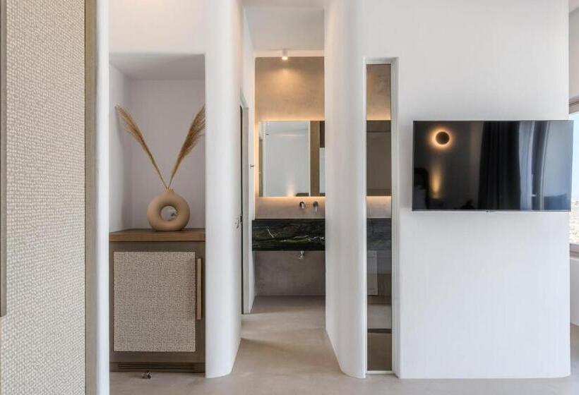 سوئیت جونیور با استخر, Muro Suites