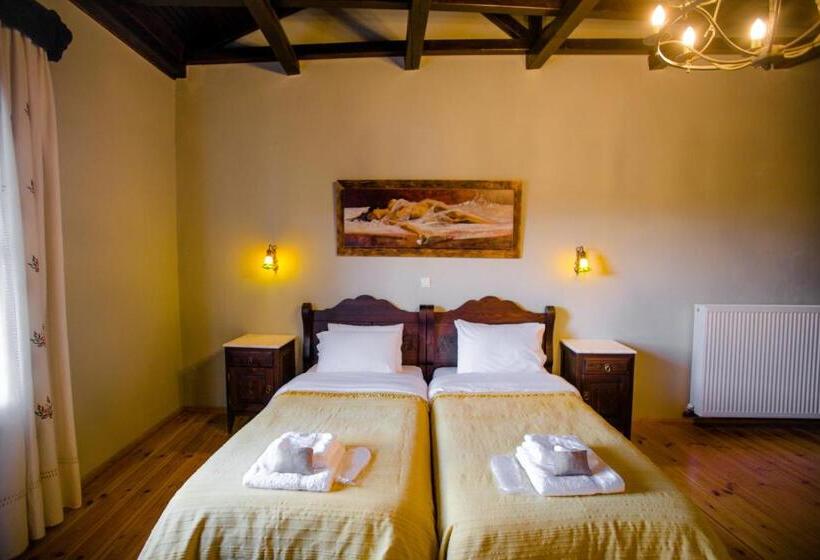 Четырехместный Номер Стандарт с Балконом, Lefkippos Mansion Near Alexandroupolis