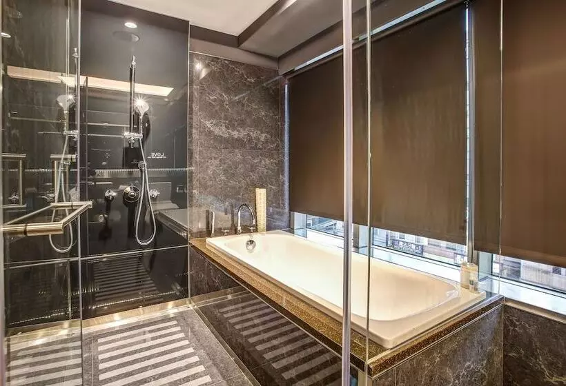 اتاق لوکس, Check Inn Taipei Nanjing
