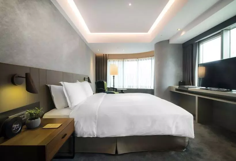 اتاق لوکس, Check Inn Taipei Nanjing