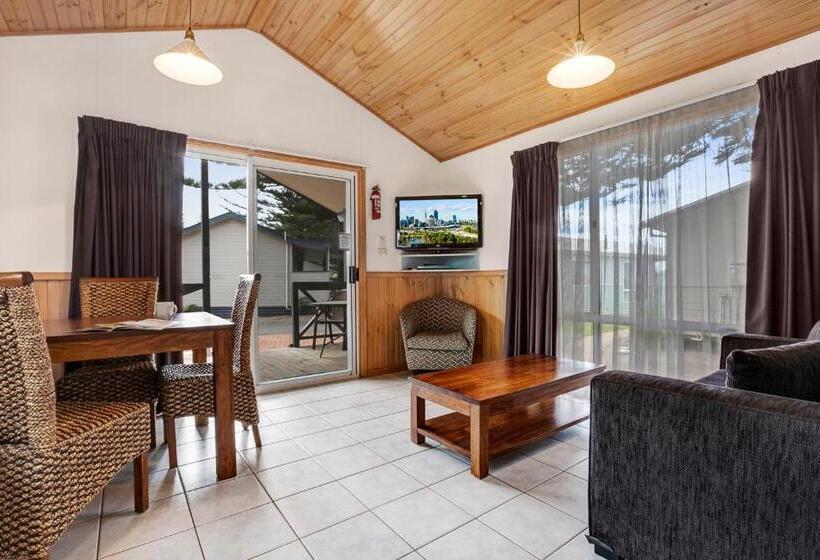 בית, חדר שינה 1, Kendalls Beach Holiday Park