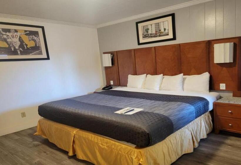 Стандартный Номер Кровать Кинг, Magnuson Cedar City