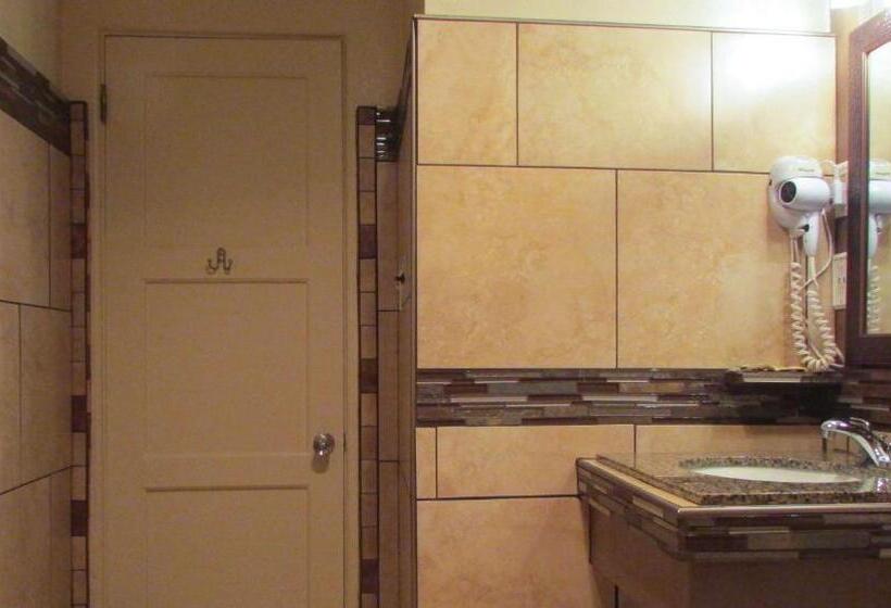 Номер Deluxe Кровать Кинг, Magnuson  Cedar City