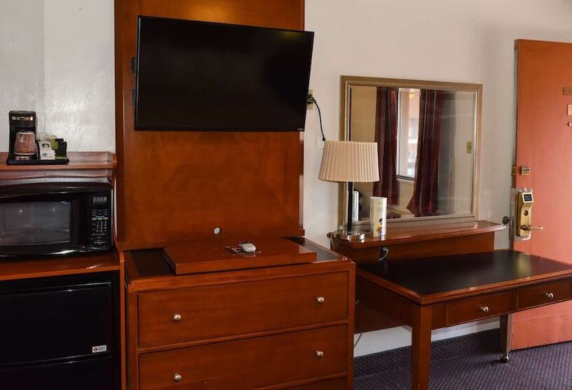 Номер Стандарт, Magnuson Cedar City