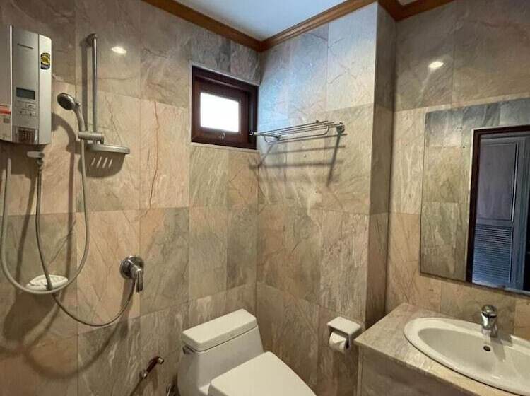 标准间, Marina Villa