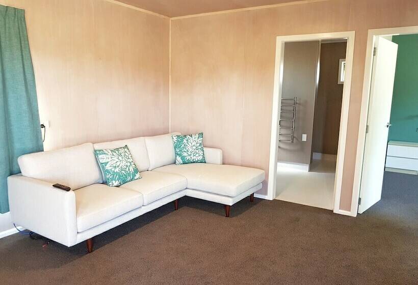 דירת שני חדרים, Martinborough Top 10 Holiday Park