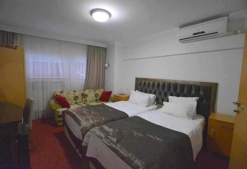 スタンダードトリプルルーム, Palace Point