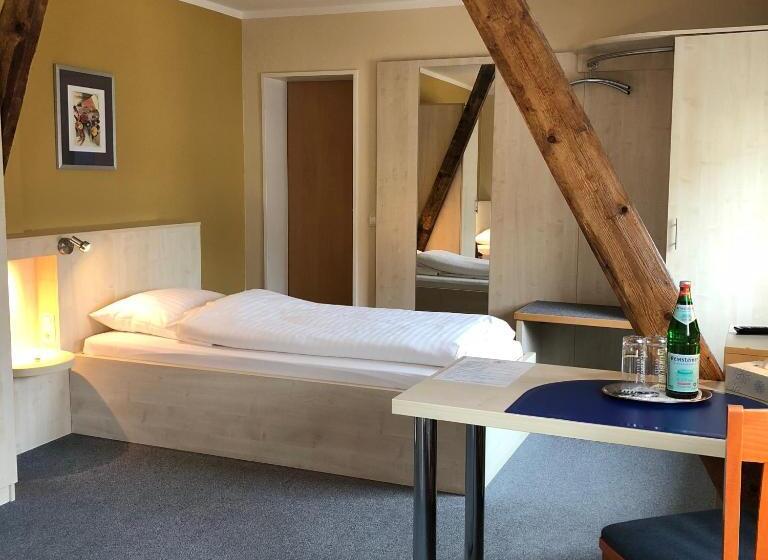 Номер Стандарт, Select