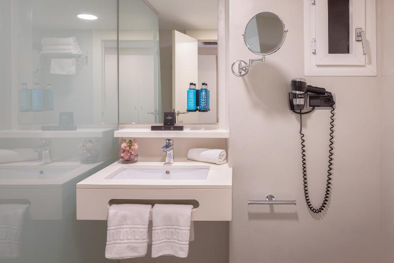 غرفة قياسية, Torremayor Providencia