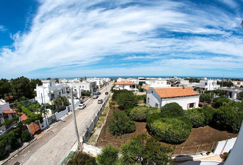 غرفة قياسية مزوَّدة بشُرفة, Victoria