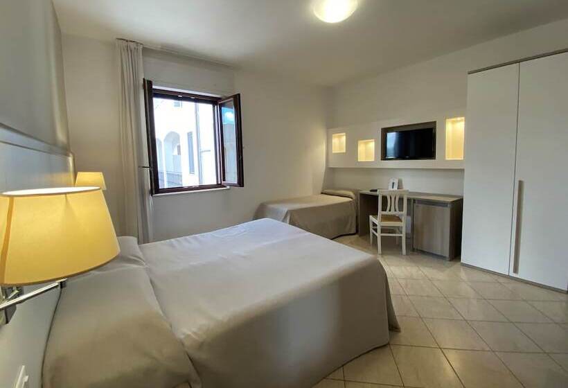 غرفة كومفورت ثلاثية, Victoria