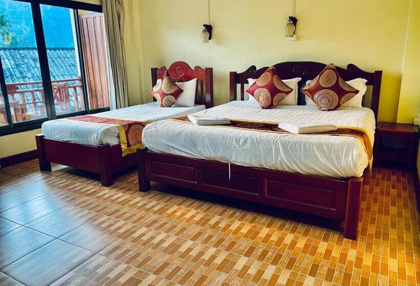 Quarto Triplo Superior, Vang Vieng Hana River View Hotel & Travel