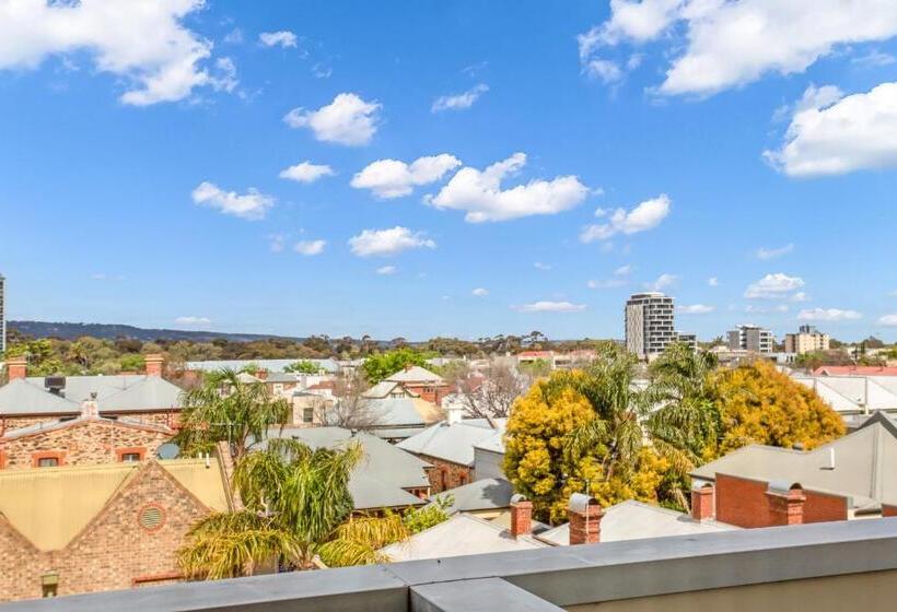 סוויטת אקזקיוטיב 2 חדרים, Hume Serviced Apartments