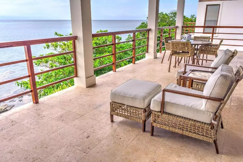 ویلا دلوکس 2 خوابه, Las Verandas Hotel & Villas