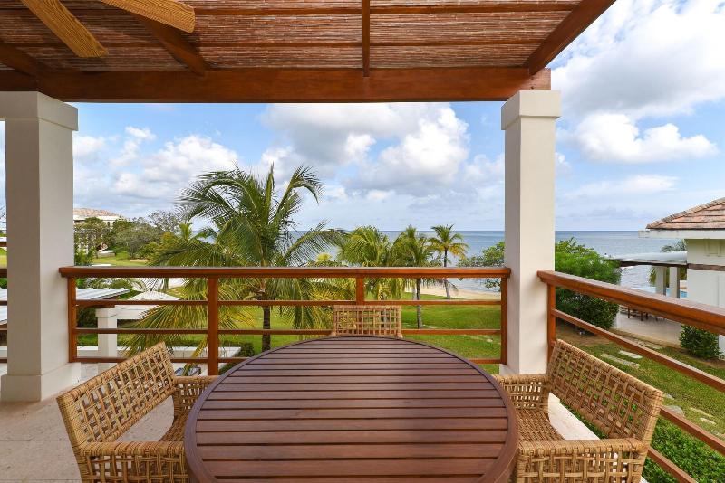 ویلا دلوکس 2 خوابه, Las Verandas Hotel & Villas