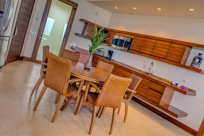 ویلا دلوکس 2 خوابه, Las Verandas Hotel & Villas