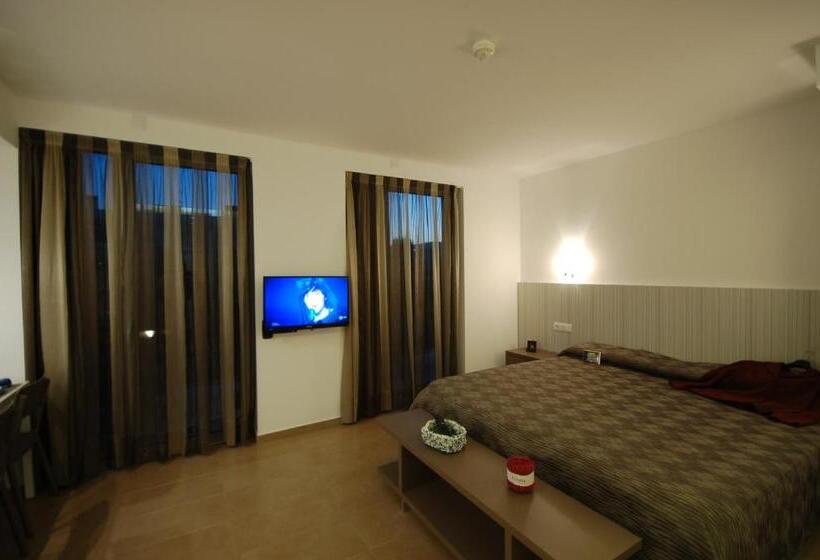 Студио Стандарт с Террасой, Resort Sitges Apartment