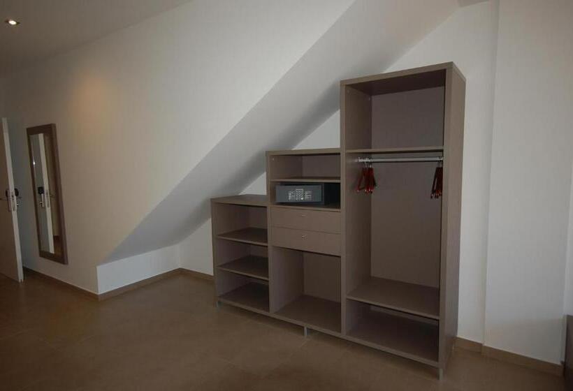 Апартаменты 1 Спальня с Террасой, Resort Sitges Apartment