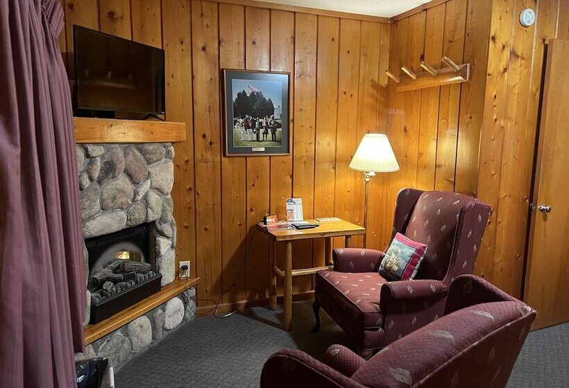 Номер Deluxe, Cedars Motel