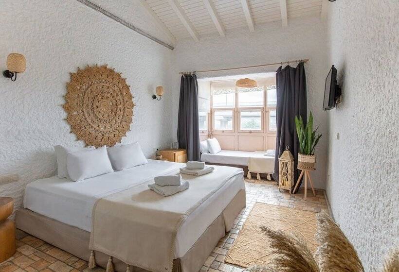 חדר סטנדרט לשלושה, Rupa Hotel Alaçatı  Adults Only