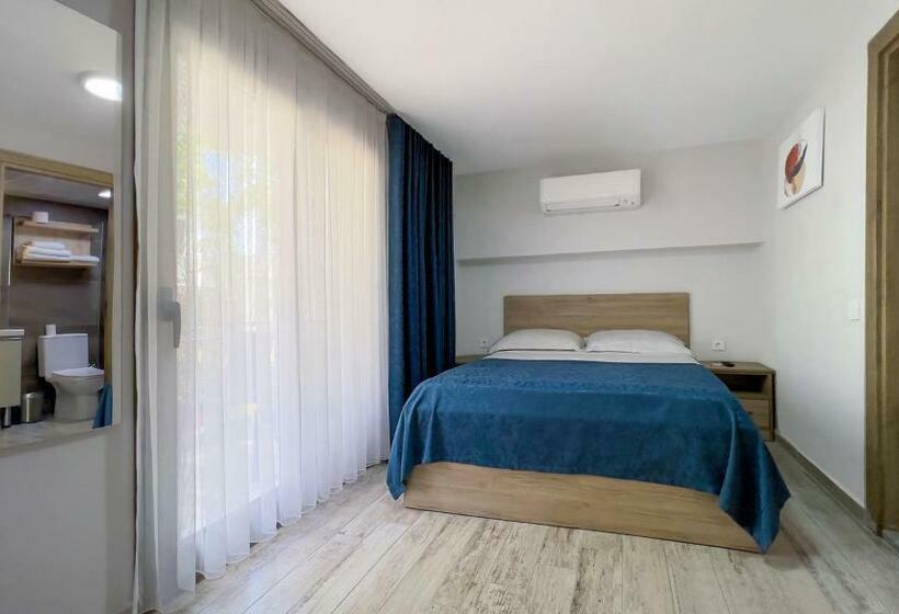 غرفة قياسية مطلّة علي البحر مزوَّدة بشُرفة, Eylül 16 Butik Otel