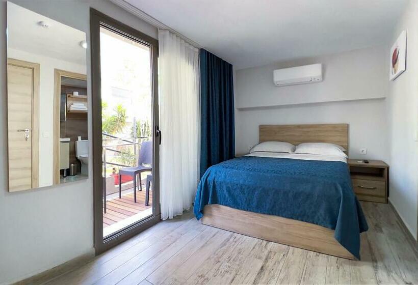 غرفة قياسية مطلّة علي البحر مزوَّدة بشُرفة, Eylül 16 Butik Otel