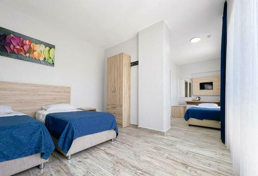 Triple Room Sea View, Eylül 16 Butik Otel