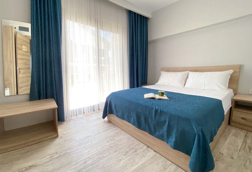 غرفة قياسية مطلّة علي البحر مزوَّدة بشُرفة, Eylül 16 Butik Otel