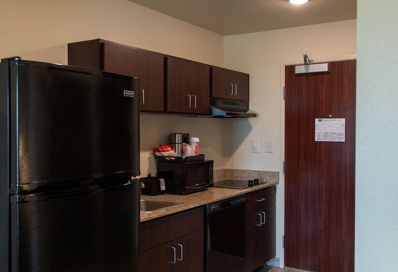 Люкс, Cobblestone Inn & Suites  Springfield