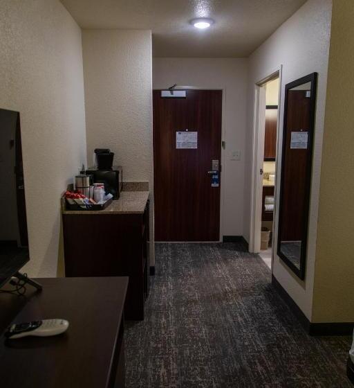 غرفة قياسية سرير كينج, Cobblestone Inn & Suites  Springfield