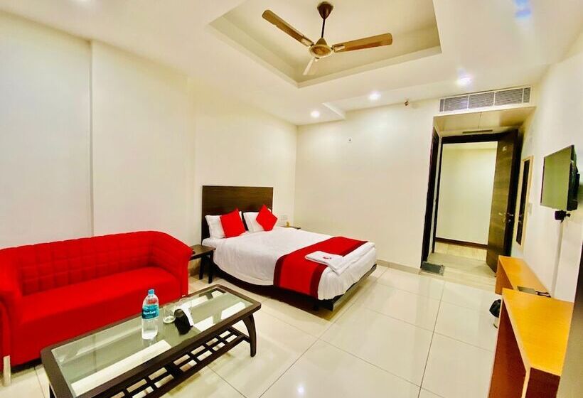 スーペリアールーム, Fabhotel Kinsfolk