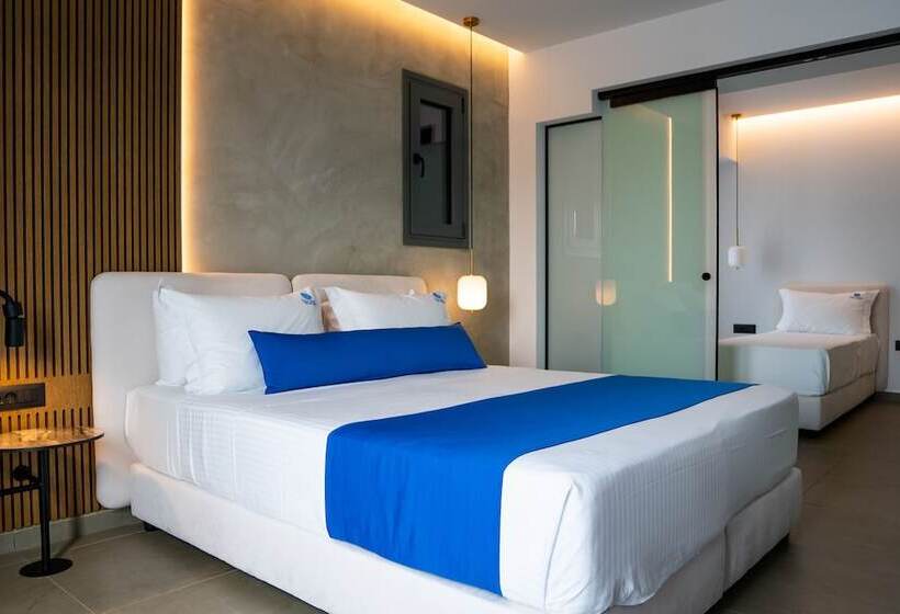 اتاق سه نفره سوپریور با چشم‌انداز دریا, Casa Porto Boutique Hotel - Adults Only