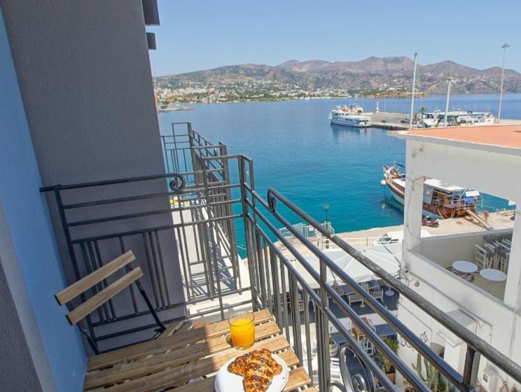 اتاق اساندارد با چشم‌انداز جانبی به دریا, Casa Porto Boutique Hotel - Adults Only