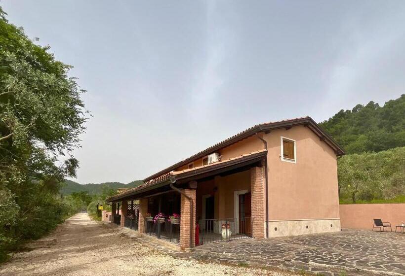 Standard Triple Room with Terrace, Il Borgo Incantato Dependance