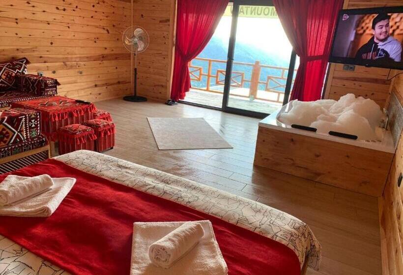 בונגלו משפחתי, Puğari Otel