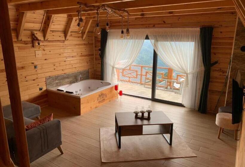 בונגלו משפחתי, Puğari Otel