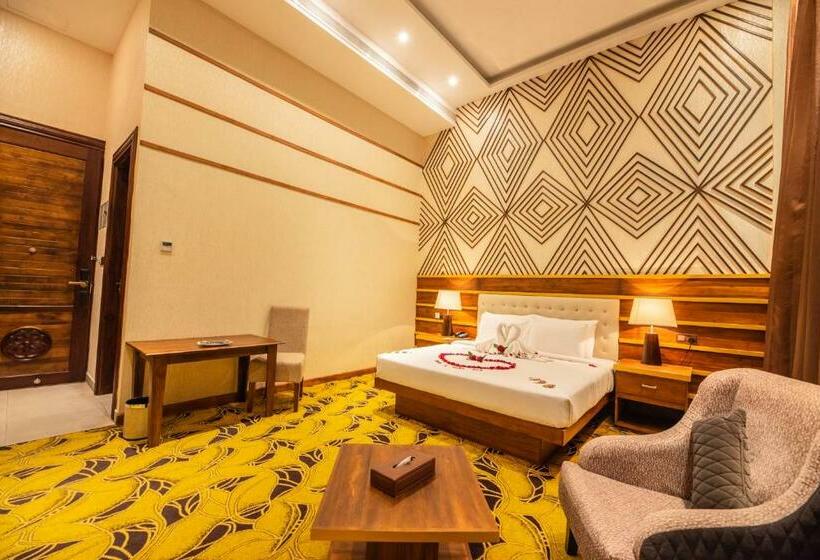 スタンダードルーム, The Epitome