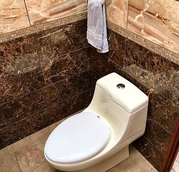 غرفة قياسية, Eden Atenas