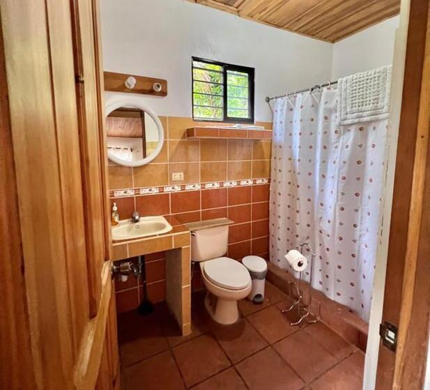 شقة غرفة نوم واحدة مزودة بشُرفة, Eden Atenas